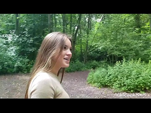 ❤️ Mhol mé d'Evelina go ndéanaimid fuck in áit phoiblí! Dúirt sí go raibh. Ansin fucked mé léi sa asal agus cum ina bhéal. Ansin pissed sí í féin. ❤ Porn na Rúise ag porn % ga.quizfarmature.ru%