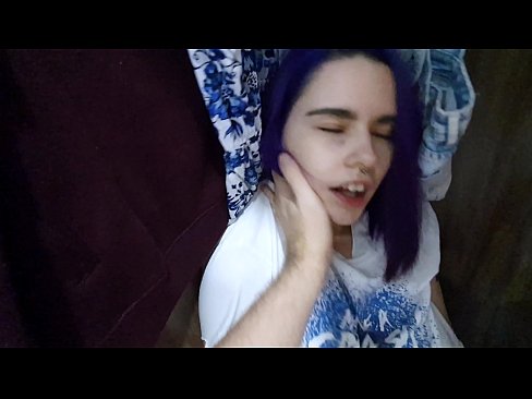 ❤️ Aimsíodh mo SIS sa closet agus chabhraigh sí cum ❤ Porn na Rúise ag porn % ga.quizfarmature.ru%